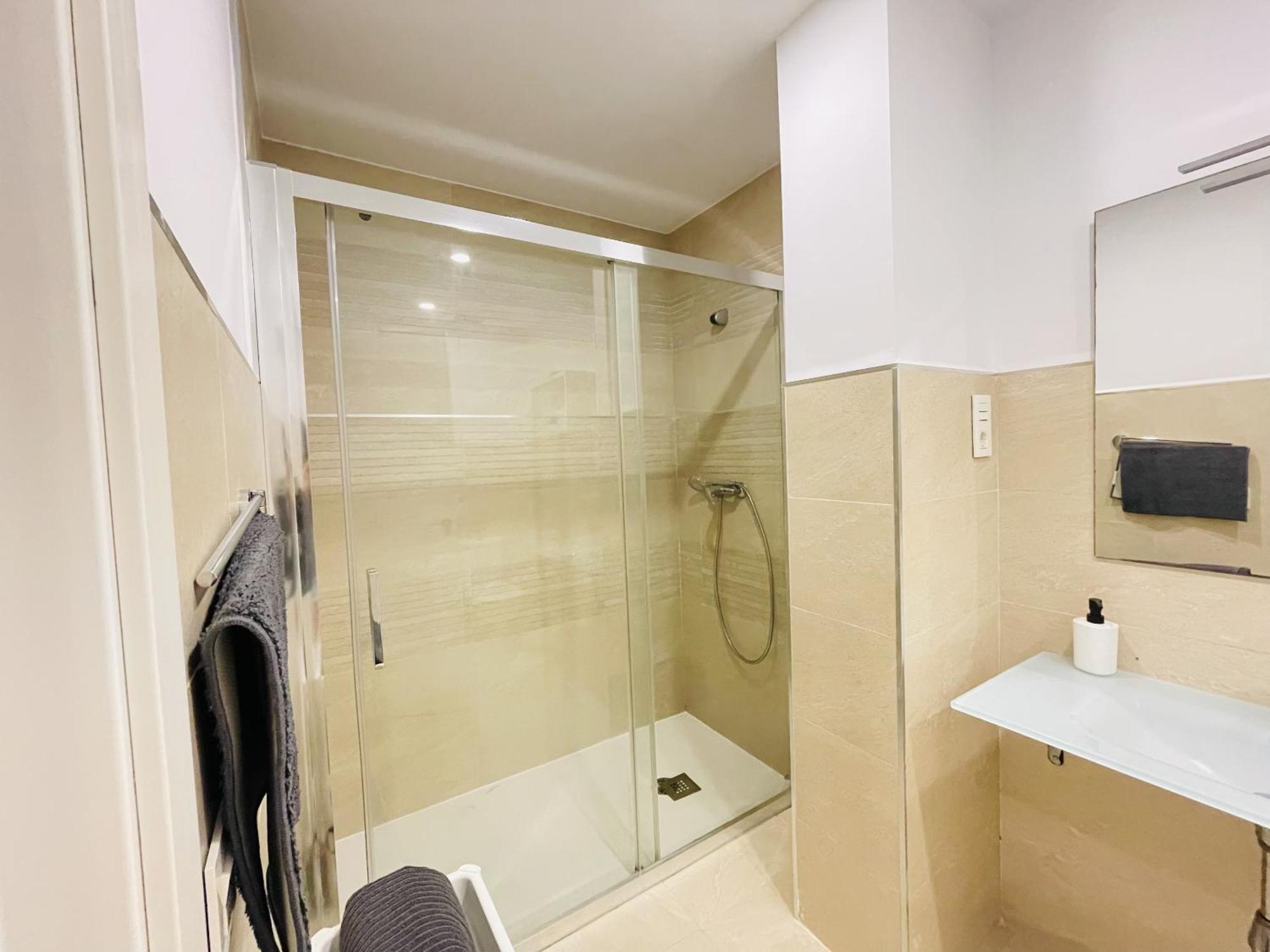 Estacion-Centro Vialia Apartment Malaga Exterior photo